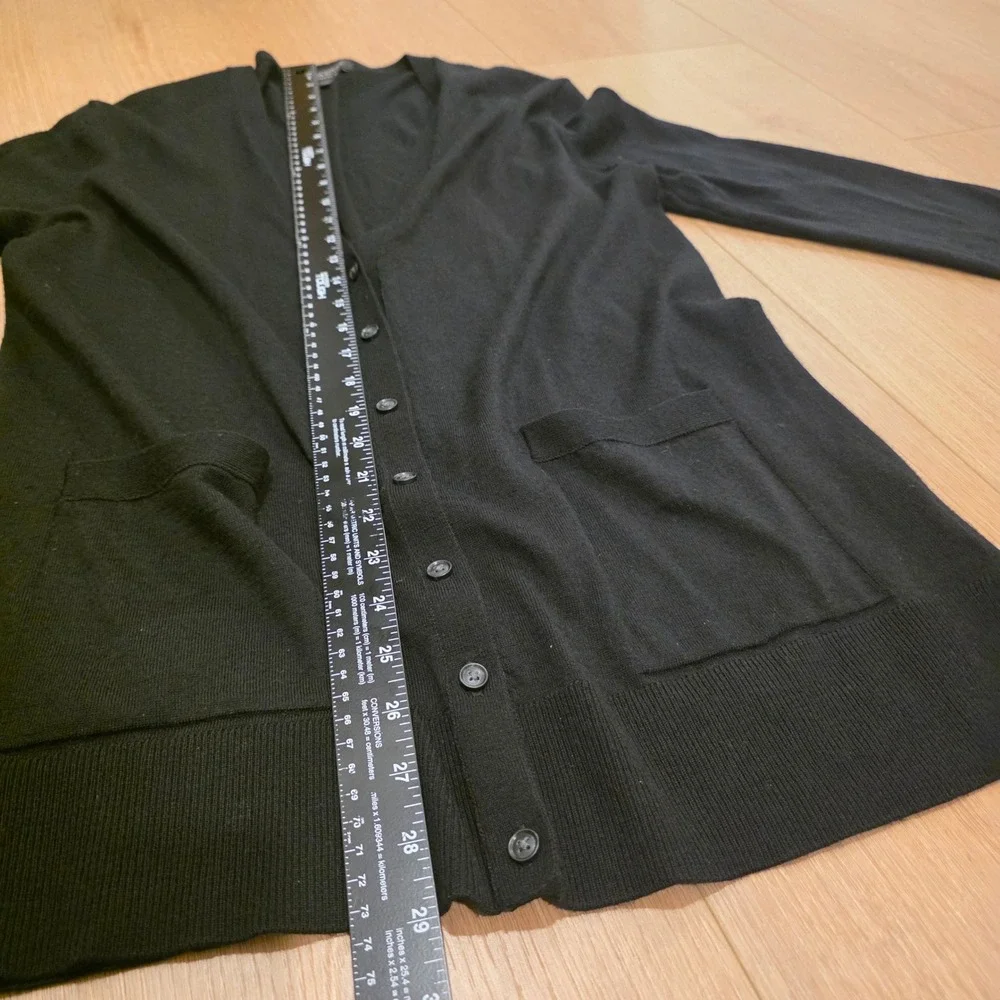 Banana Republic Mens Black 100% Merino Wool V-Neck Button Cardigan Sweater M